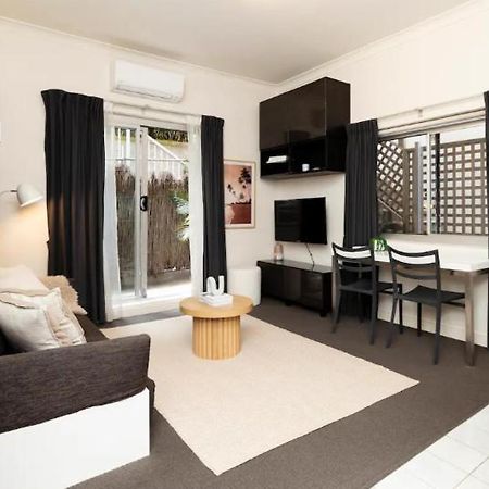 Best Location At Bondi Beach, On The Beach! Apartment Sydney Luaran gambar